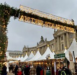 Weihnachstmarkt bij de Opera