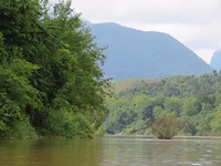 Boat to Mong Ngoy