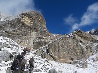 Climb up to Cho la pass