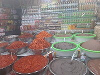 Garnalen in saus op de lokale markt Hué
