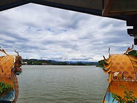 Uitzicht vanaf de boot Parfumrivier