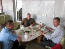 Medepassagiers en taxichauffeur