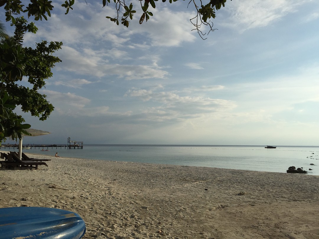 Paradise lang tengah