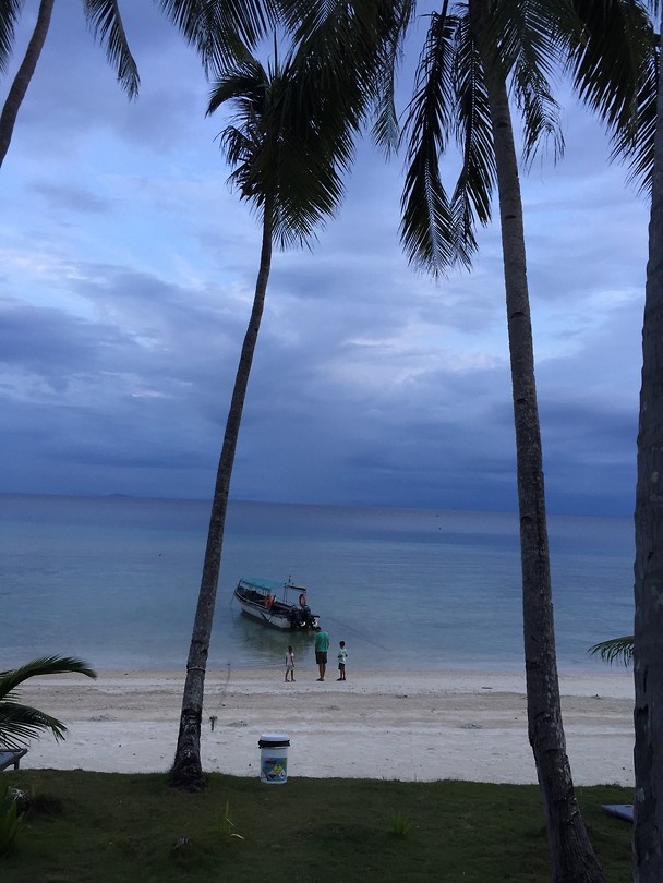 Paradise lang tengah