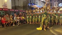 De ene fila ( onderdeel van de grote groep) is nog mooier dan de ander.