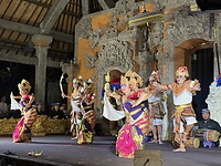 Dans 3: Lencana Agung