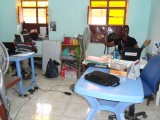 Phina, project coordinator en James, de basemanager