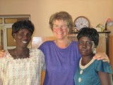 Victoria en Amani, onze koks en schoonmakers