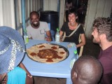 Gister nog even een Ethiopische maaltijd in de stad gegeten,