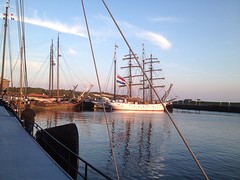 in de haven van Vlieland