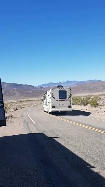 Rijden door Death Valley