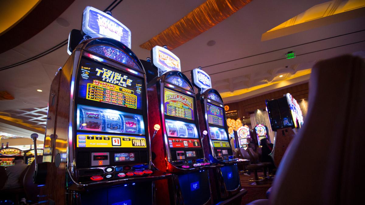 What writers can learn from online gaming story design