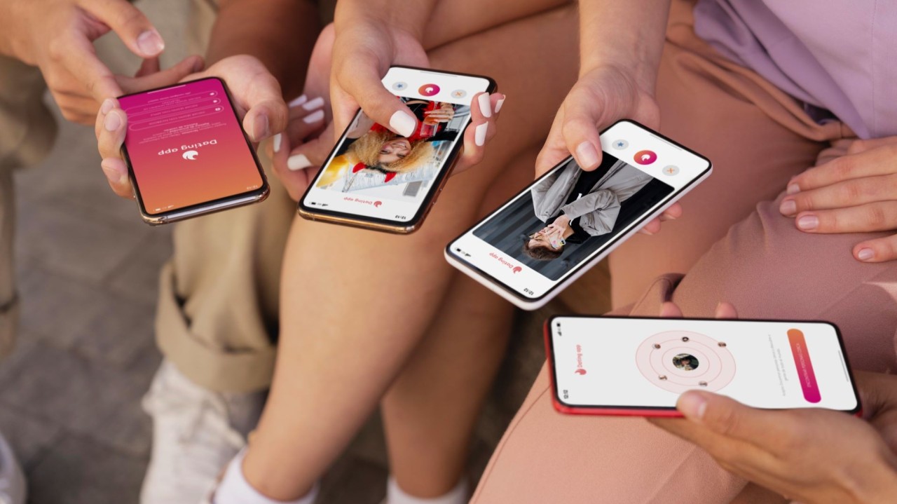 Modern dating trends and how platforms like honeyme are changing connections