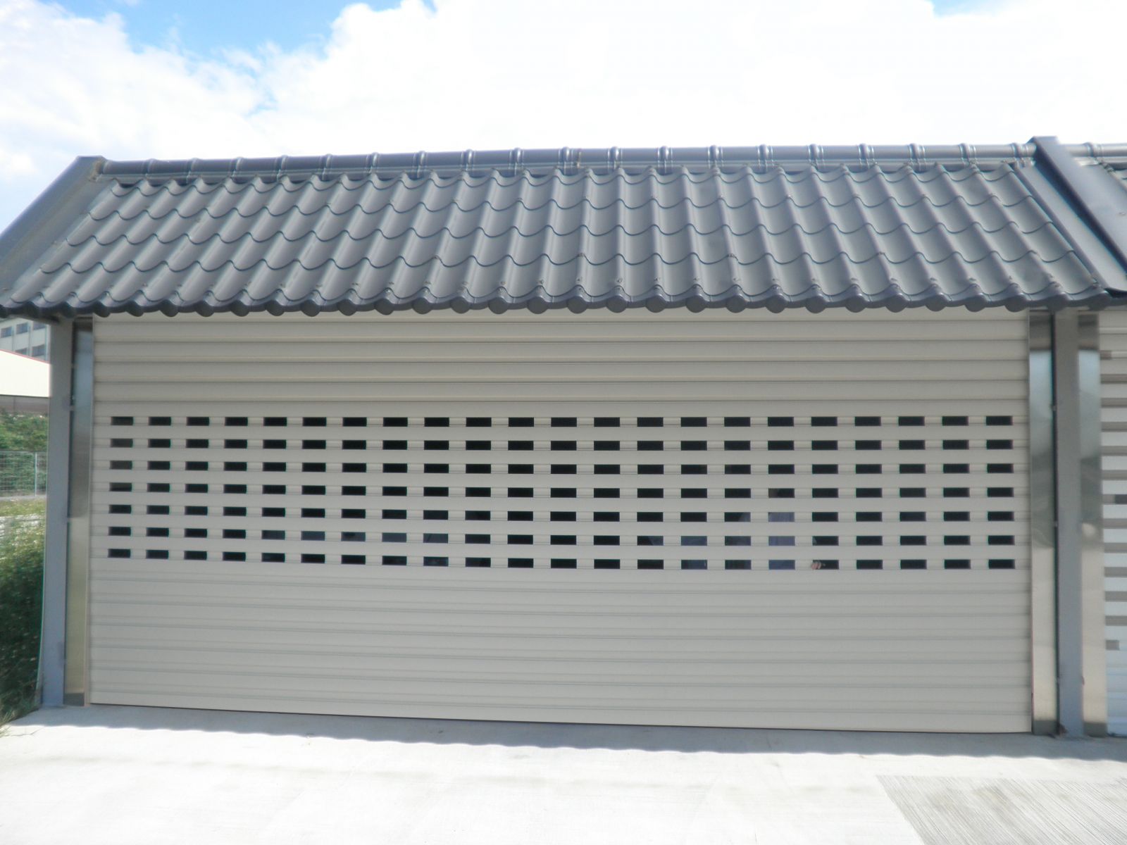 Cuacuonduc titadoor1