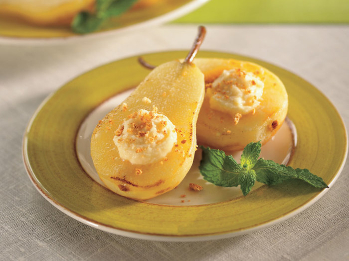 Sauteed Pears with Maple Mascarpone Cream