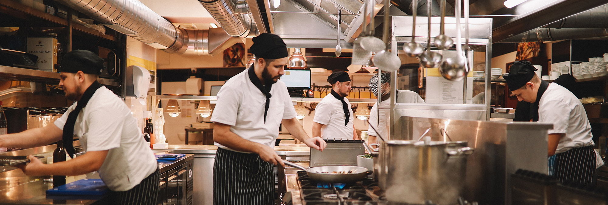 Enterprise restaurant POS busy kitchen staff
