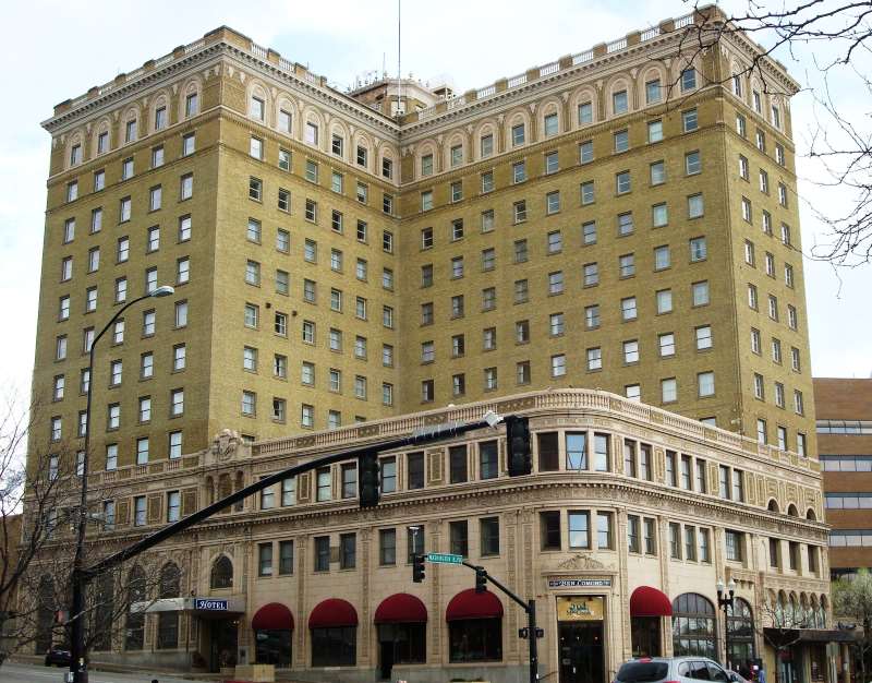 10 Utah Historical Sites With a Terrifying Haunted Twist