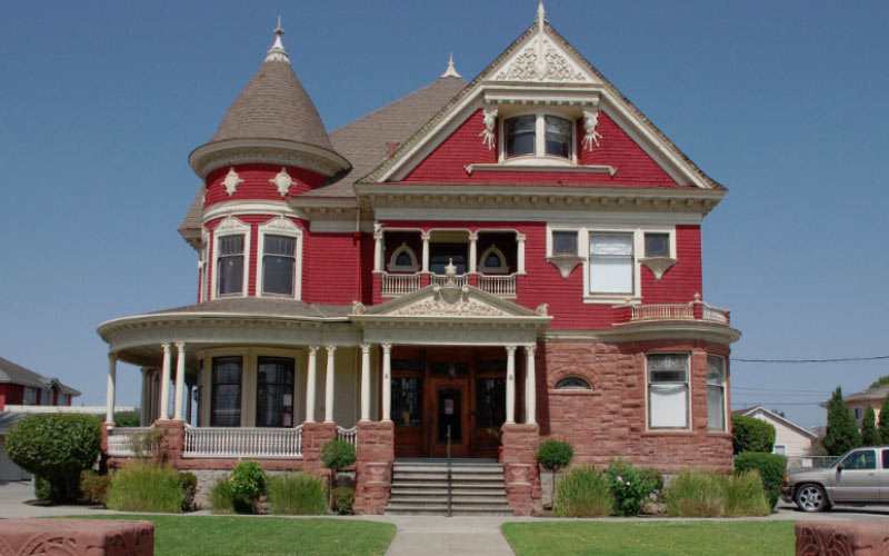 Watsonville The Crying Ghost of Dusty Treasures Antiques Store