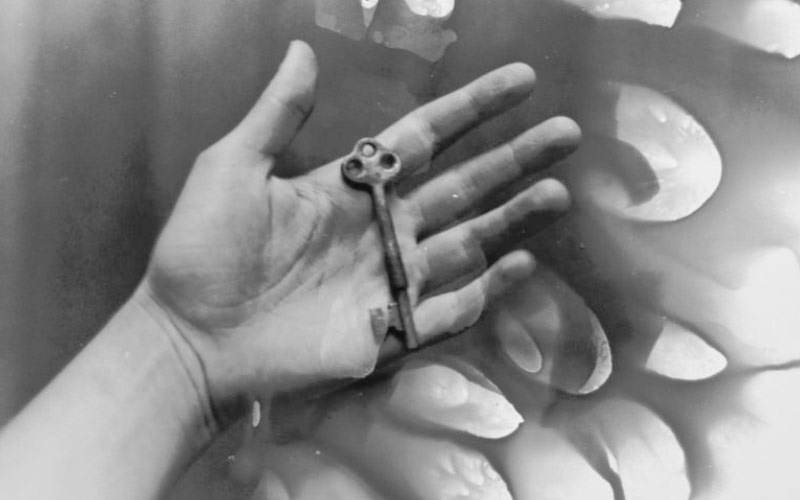 If you hold a key that belonged to somebody, can you know how they used to feel?