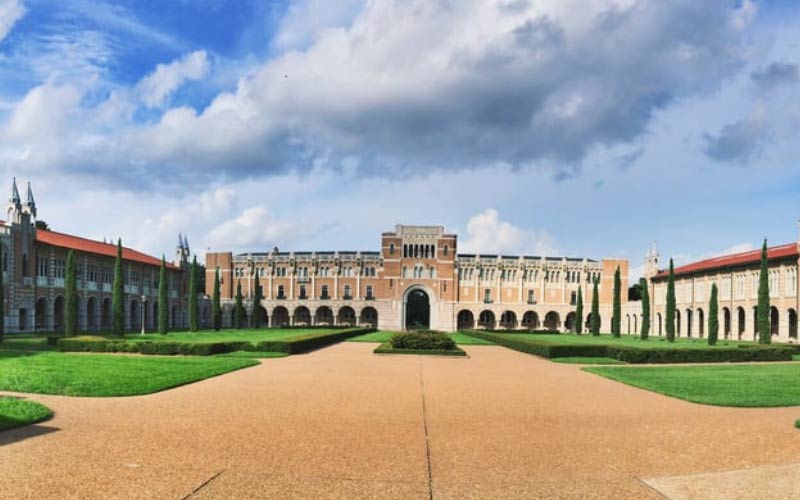 The 10 Best Colleges in Texas To Spot A Ghost