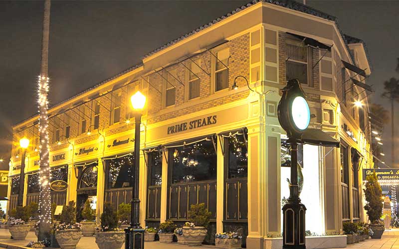 9 Best [And Possibly Haunted] Oceanfront Restaurants In California