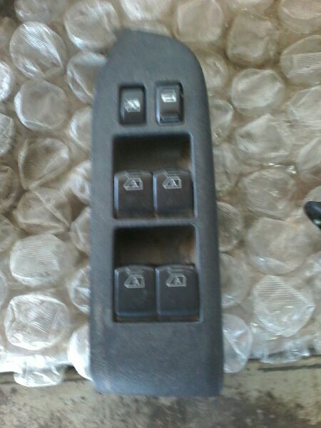 Used 2005 Infiniti INFINITI G35 w/o memory seat - Stock #A00378