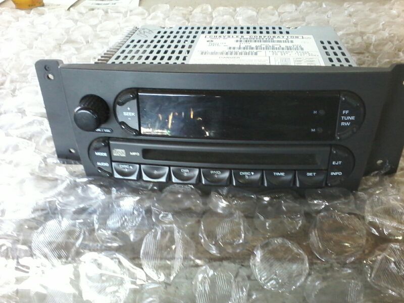 Used 2005 Chrysler PACIFICA AM-FM-CD player and changer control - Stock #A00376
