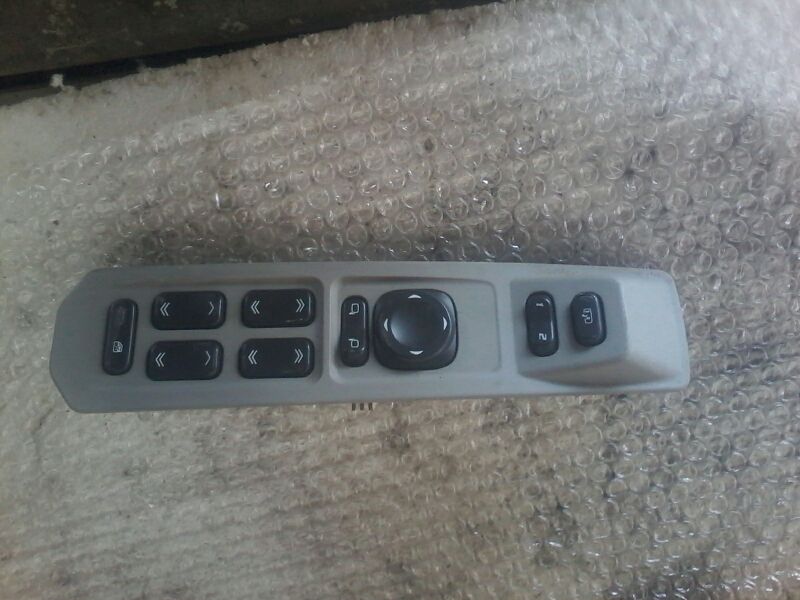 Used 2005 General Motors SRX power folding mirror (opt DL7) - Stock #A01388