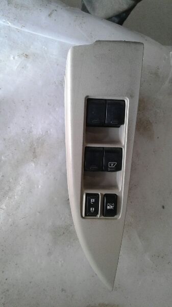 Used 2010 Subaru LEGACY w/o automatic up and down - Stock #D05035
