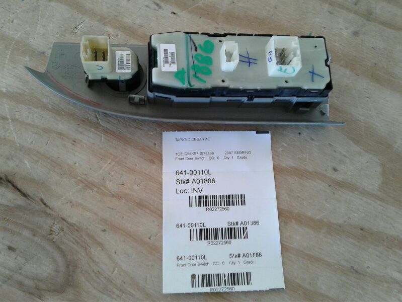 Used 2007 Chrysler SEBRING Auto imprinted on LH and RH window switch - Stock #A01886