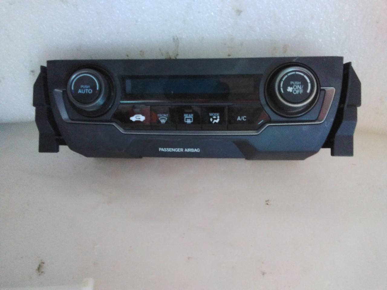 Used 2017 Honda CIVIC 5 center buttons (LX, Sport) - Stock #D05282
