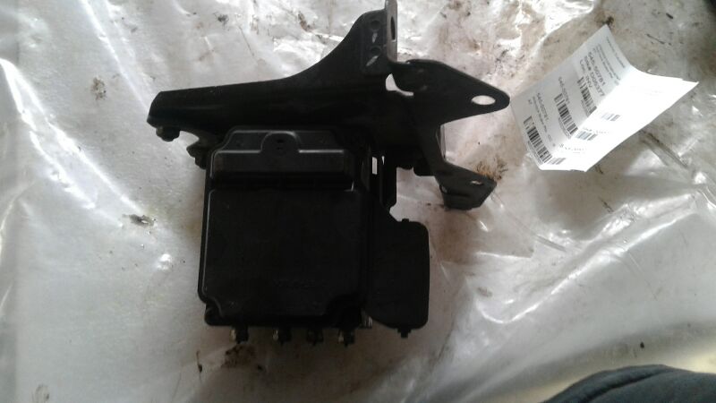 Used 2001 Toyota HIGHLANDER w/o skid control - Stock #D05377