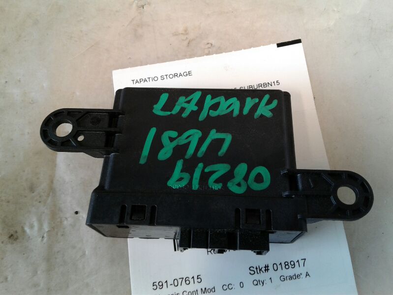 Used 2015 General Motors SUBURBAN 1500 (in console) - Stock #018917
