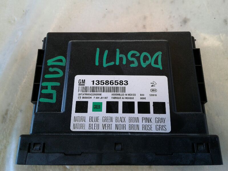 Used 2013 General Motors CAMARO (LH center dash) - Stock #D05471
