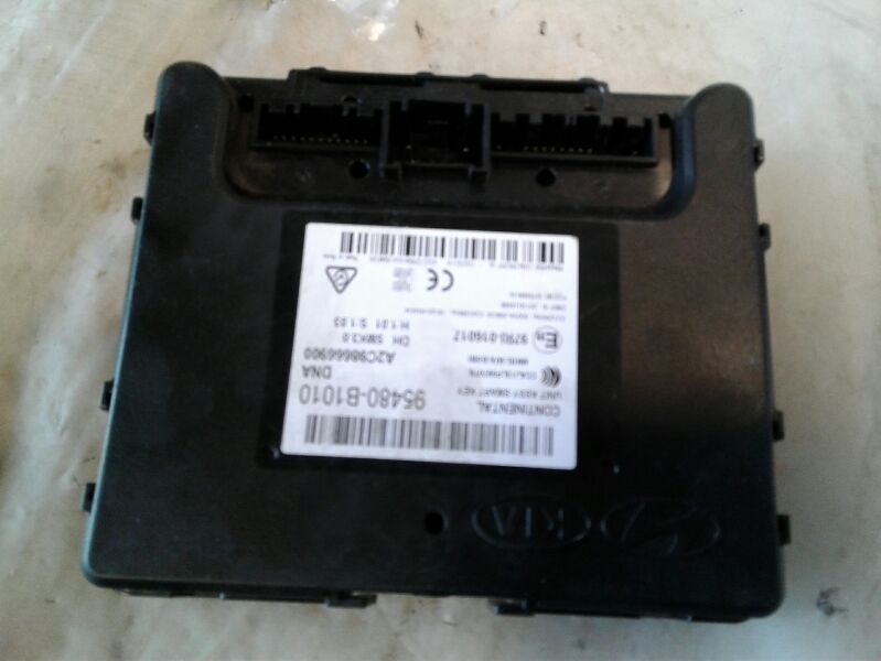 Used 2016 Hyundai GENESIS (keyless ignition control, LH center dash) - Stock #D05423