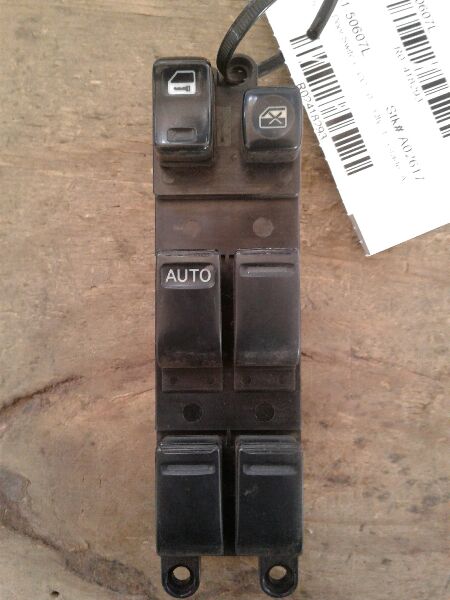 Used 2004 Nissan ALTIMA w/o passenger side automatic up and down window - Stock #A02617