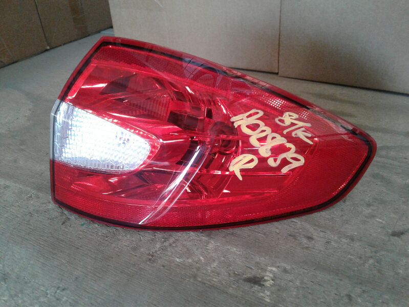 2011 Ford FIESTA Tail Lamp