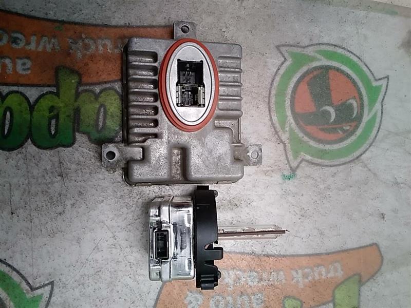 Used 2011 BMW BMW Z4 xenon light control - Stock #H00032