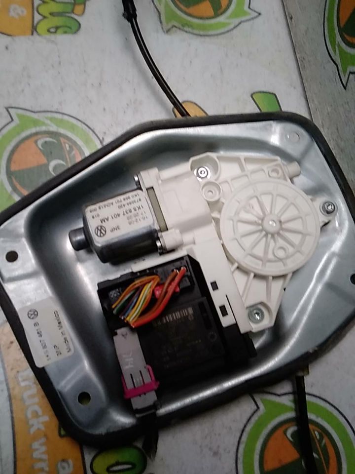 Part image 4