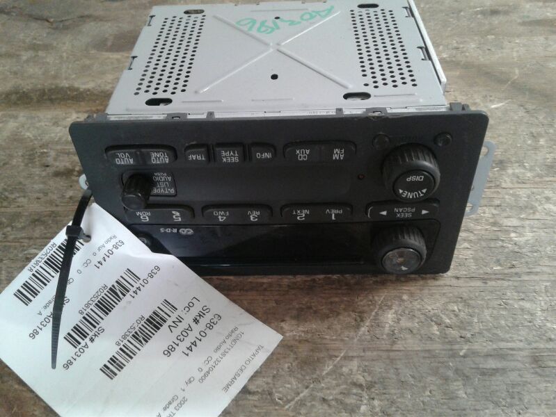 Used 2003 General Motors TRAILBLAZER AM-FM-stereo-CD player (opt UN0) - Stock #A03186