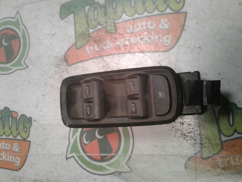 Used 2014 Ford FIESTA window (master) - Stock #H00640