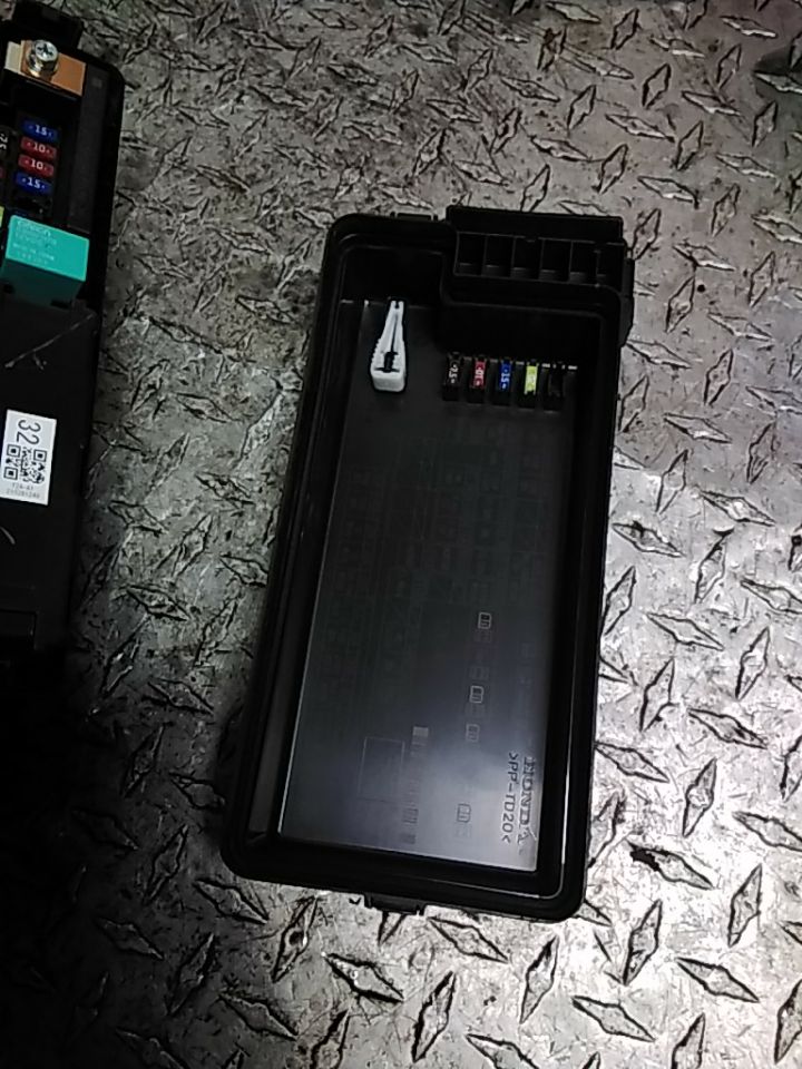 Part image 3