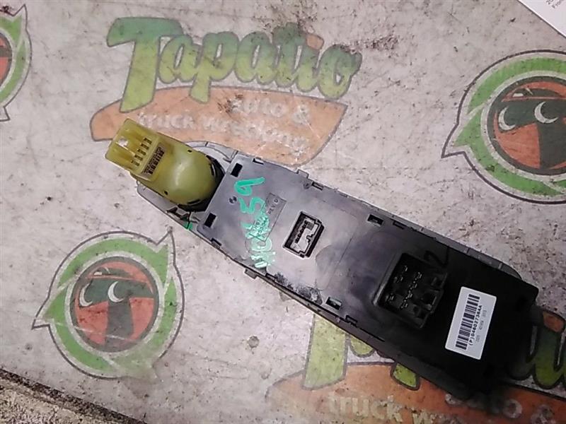 Used 2006 Chrysler CHRYSLER (RWD) Front Door Switch - Stock #H01659
