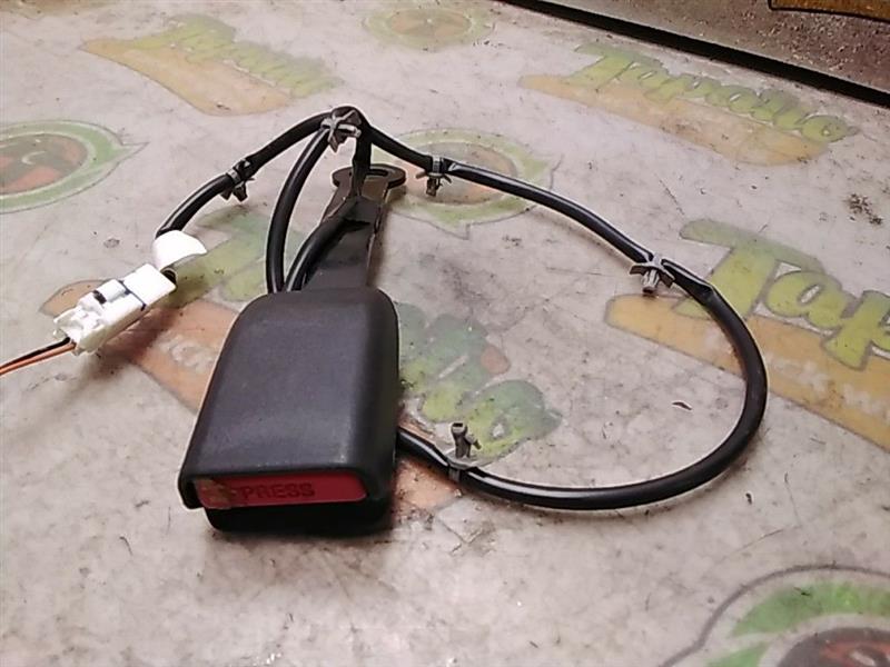 Used 2016 Nissan VERSA buckle - Stock #H01867