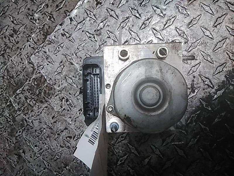 Used 2016 Toyota CAMRY w/o pre-crash system - Stock #H01801