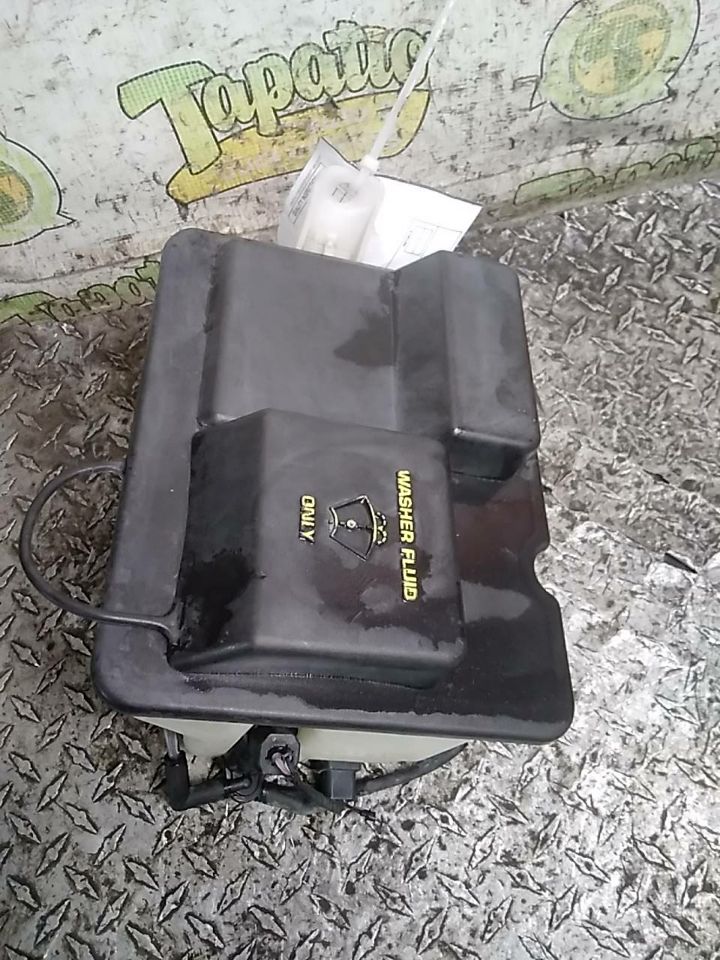 2006 Ford EXPEDITION Wash Reservoir Assy