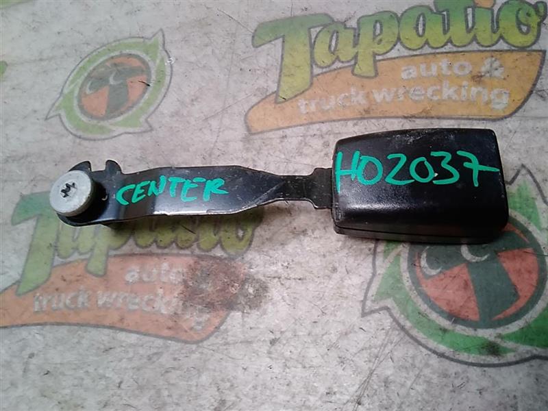 Used 2009 General Motors SILVERADO 1500 PICKUP Crew Cab (buckle and lap assembly) - Stock #H02037
