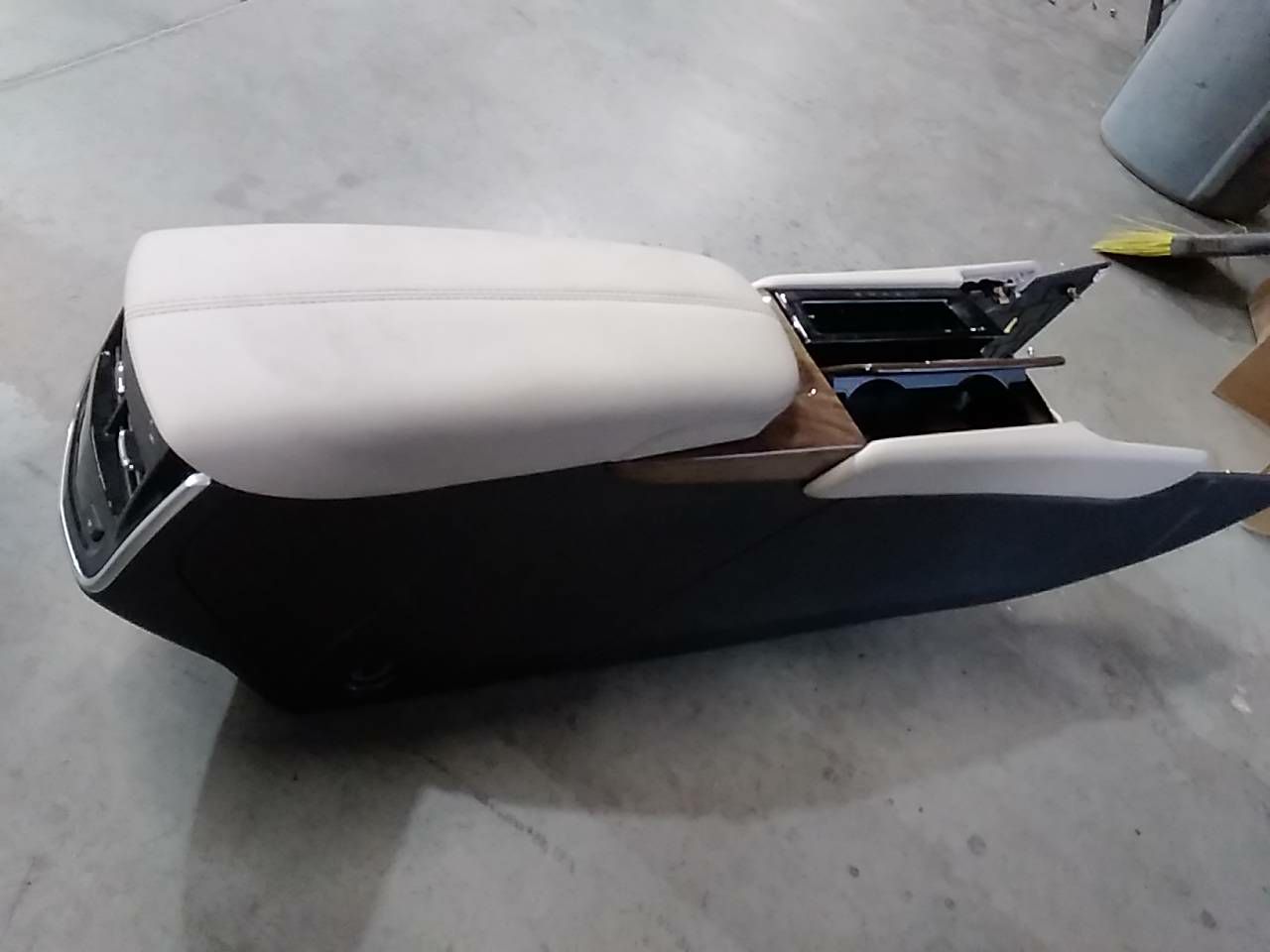 Part image 1