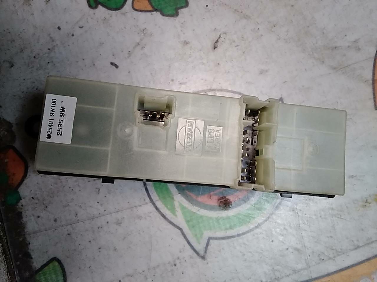 Used 2006 Nissan PATHFINDER Front Door Switch - Stock #H02342