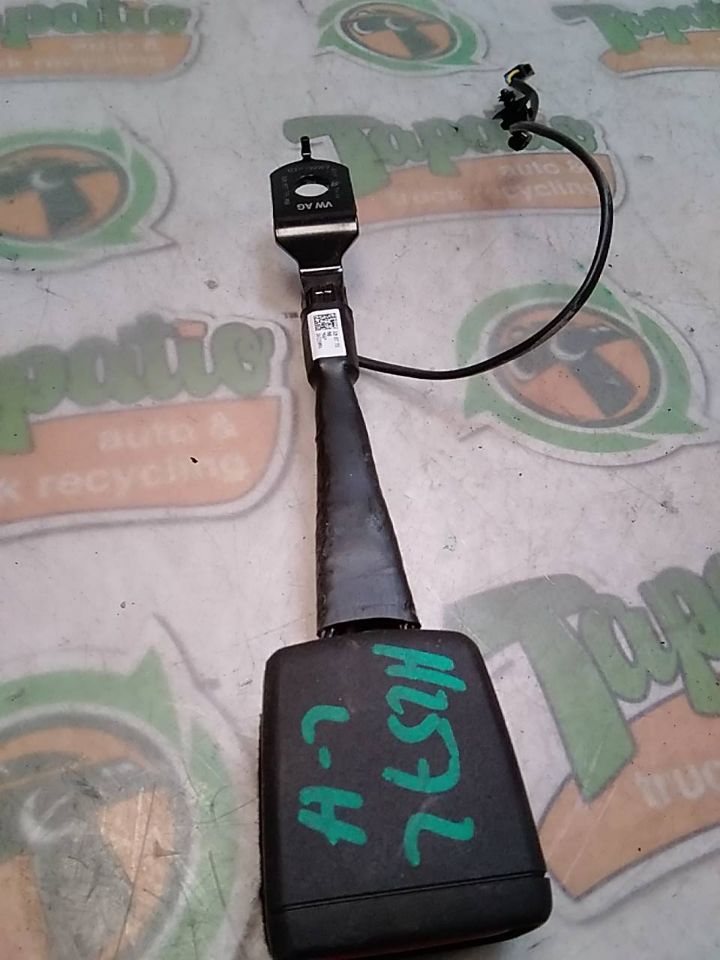 Used 2020 Volkswagen ATLAS CROSS SPORT buckle - Stock #H02572